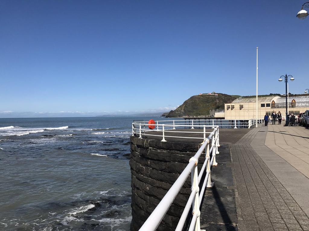 Plas Y Dderwen Bed And Breakfast Aberystwyth Ngoại thất bức ảnh